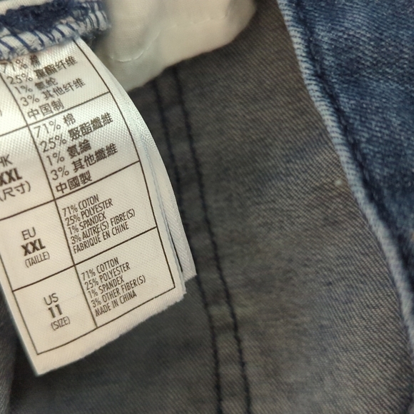 Disney Mickey 5 Button Shorts - Picture 4 of 4